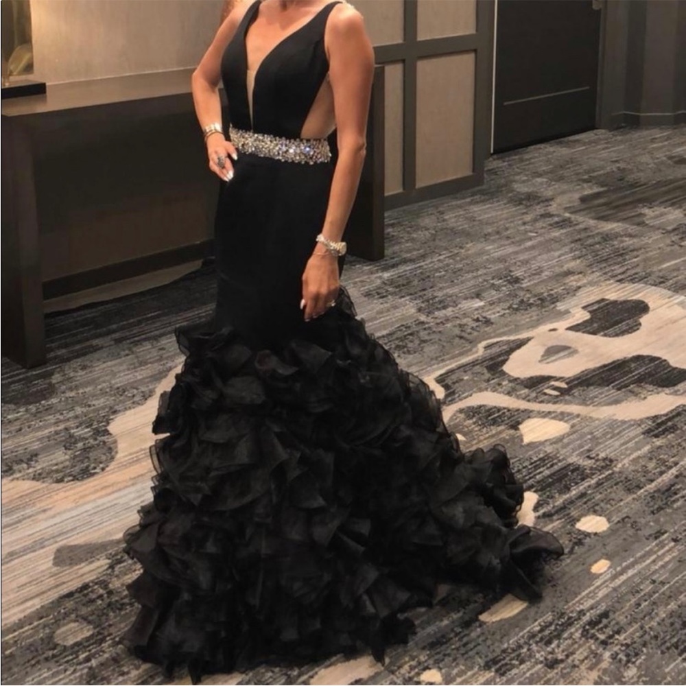 Black Maxi dress